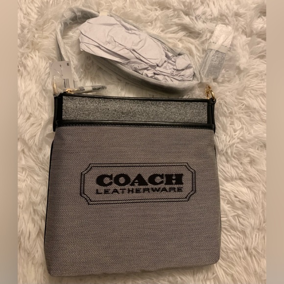 LAST ONE! Coach Badge Jacquard Kitt Crossbody - Picture 6 of 6